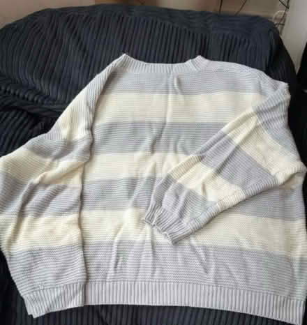 Photo of free Ladies Jumper sz 12-16 can wear (Levenshulme M19) #4