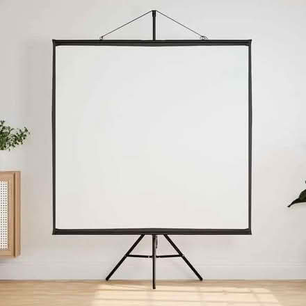 Photo of Projector screen with stand (Seven Dials BN1) #1