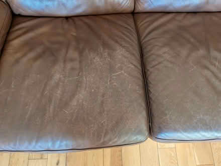 Photo of free leather sofas (Renfrew PA4) #3