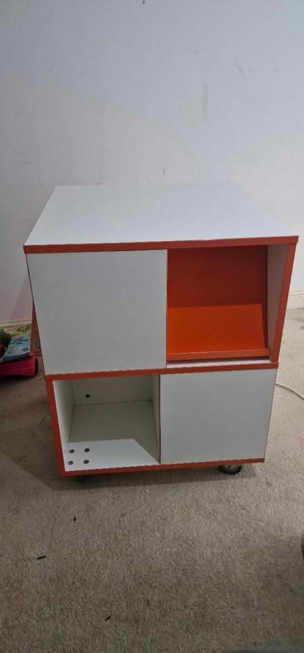 Photo of free 4 sides book shelve (Watford WD18 8WL) #1