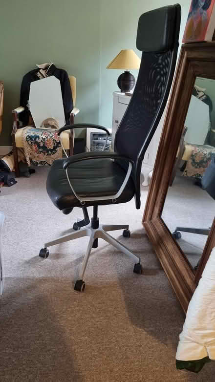 Photo of free Office chair (BA11) #2