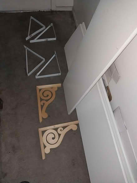 Photo of free White shelves and supports (Edgewater) #1