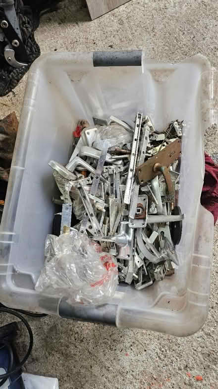 Photo of free Box of assorted ali window catches (EX32 landkey) #2