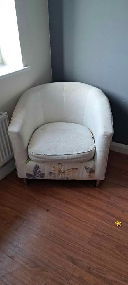 Photo of free Lovely tub chair (loughborough LE11) #1