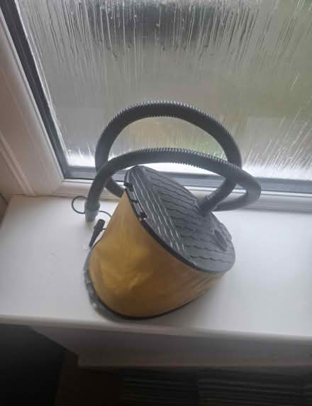 Photo of free Foot pump (Woodside, DY2) #1
