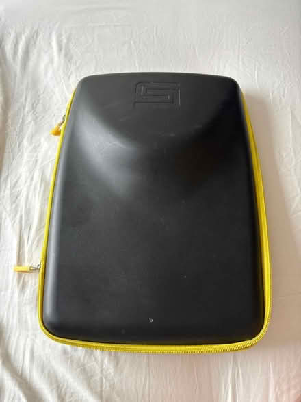 Photo of free ‘Shirt shuttle’ packing case (Elephant and Castle) #1