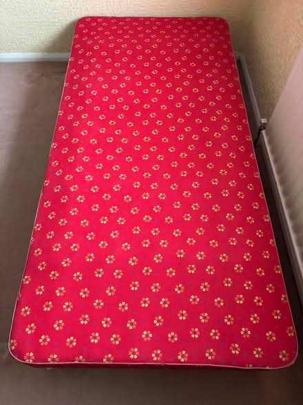 Photo of free 2 single beds (The Scotlands WV11) #3