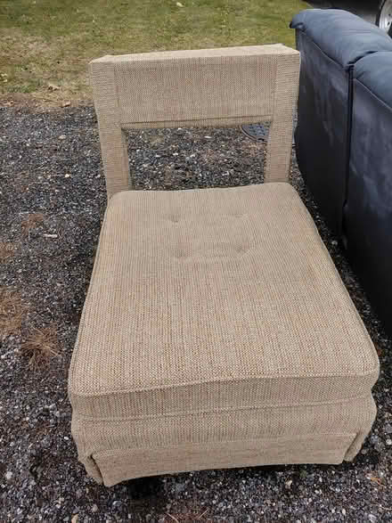 Photo of free Seat convert to twin bed (Wilmington 19803) #2