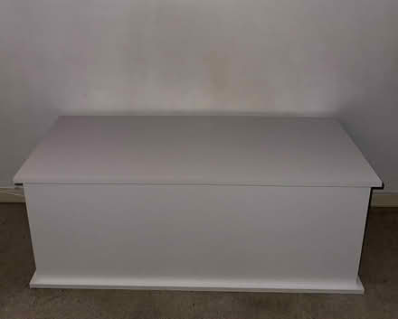Photo of free White Wooden ottoman (Redditch b98) #1