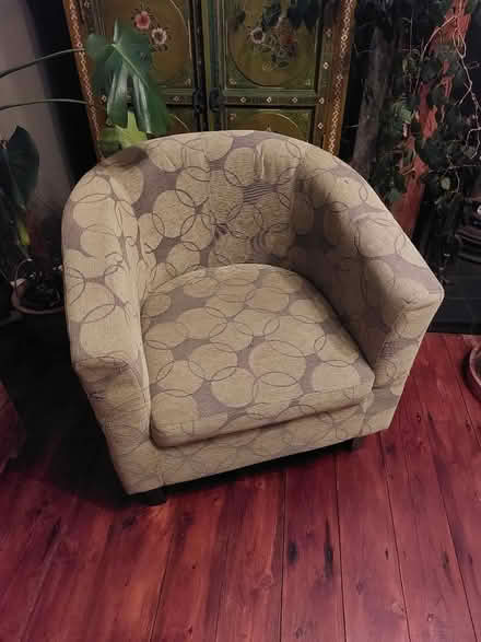 Photo of free Green tub chair (Carlton, NG4) #1