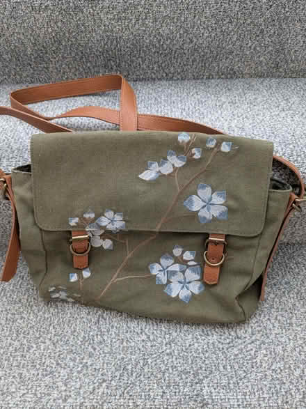 Photo of free Canvas Bag (Beulah Hill SE19) #1