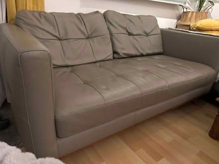 Photo of free Leather sofa (SE20) #2