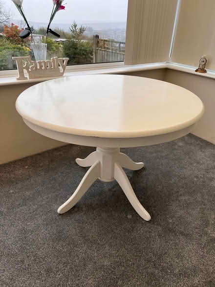 Photo of free Round dining table (Brighton BN2) #1