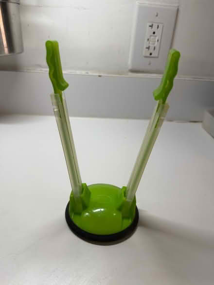 Photo of free Stand for filling ziplock bags (Washington Heights) #2