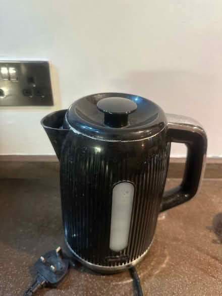 Photo of free Breville Kettle (BS23) #2
