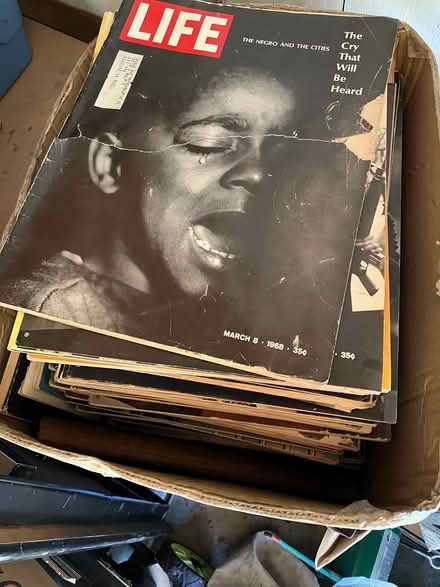 Photo of free Magazines from 1960's (West End of San Rafael) #1