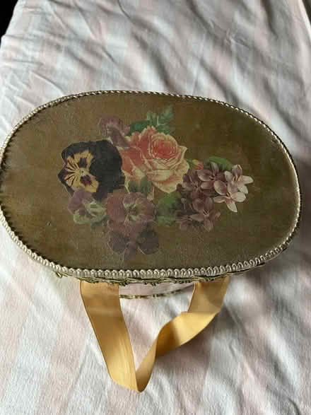 Photo of free A vintage decoration (Forest Hills) #2