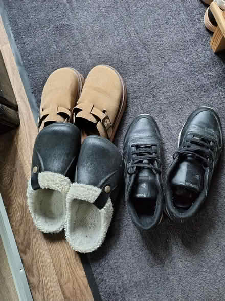 Photo of free 3 pairs of shoes (Calow S44) #4