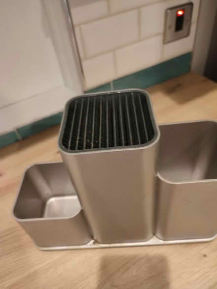 Photo of free Utensil pot (WD23 Bushey) #2
