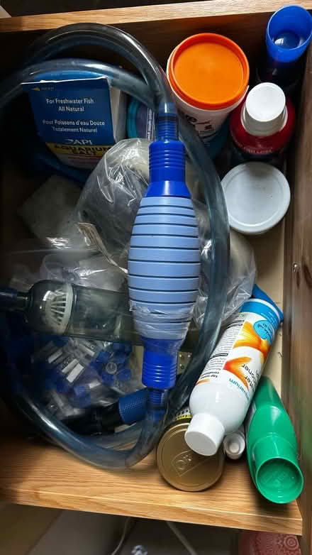 Photo of free Fish tank and supplies (LE16 9AE) #2