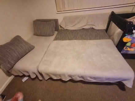 Photo of free L-Shaped Sofa Bed with Storage – Collection today (Appleton OX13) #4