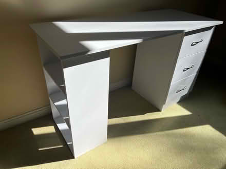 Photo of free White Desk with Drawers and Shelves (Adambrae EH54) #3