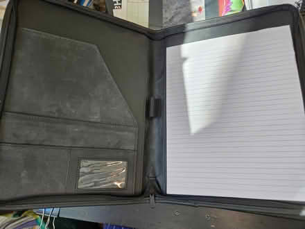 Photo of free Zippered portfolio (Experimental Farm) #2