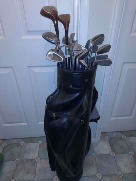 Photo of free Set of golf clubs (Caversham Heights RG4) #1
