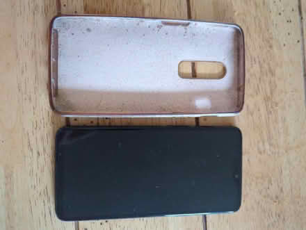 Photo of free Smartphone OnePlus 6, 64gb unlocked (Shippon OX13) #1