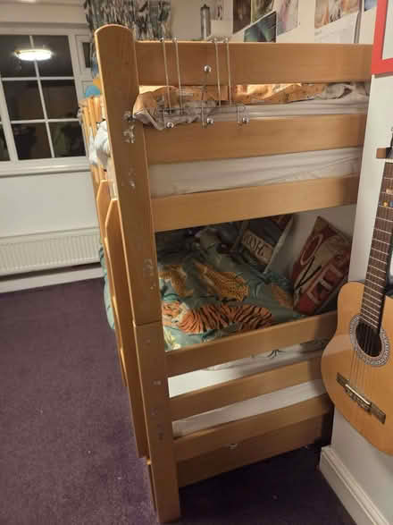 Photo of free Bunkbed and one mattress (Northchurch HP4) #3