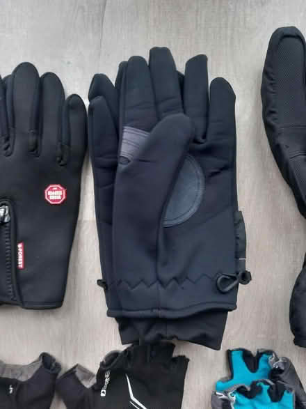Photo of free Cycling Gloves (EN7 Cheshunt) #4