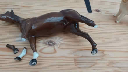 Photo of free Beswick horse with 2 broken legs (Neithrop OX16) #1