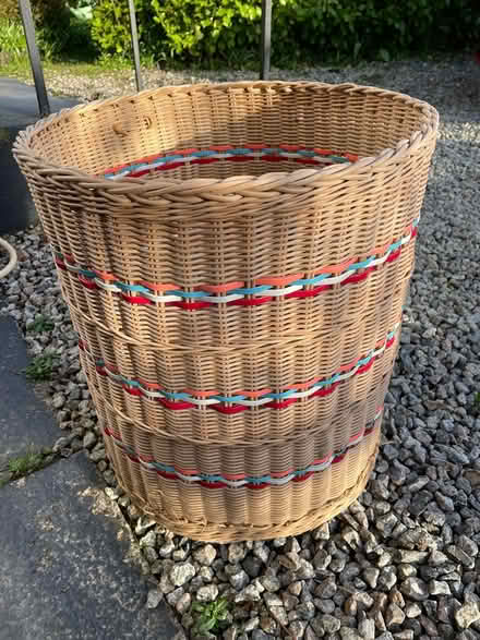 Photo of free Large wicker basket (Dousland) #1