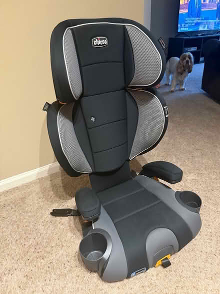 Photo of free Chicco booster seat (Willowbrook) #1
