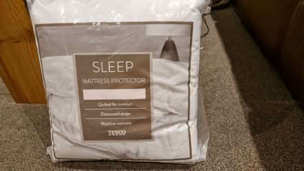 Photo of free King size mattress protector. (Stone Cross BN23) #1