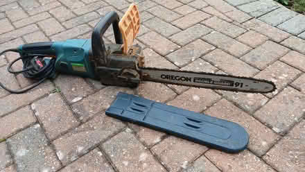 Photo of free chainsaw (Hayling Island PO11) #1