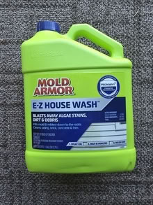 Photo of free 1 gallon Mold Armour E-Z house wash #1