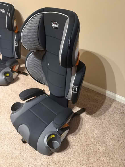 Photo of free Chicco booster seat (Willowbrook) #2