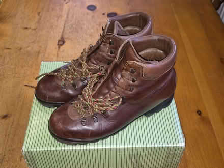 Photo of free Gents Walking Boots size 9 (Freckleton PR4) #1