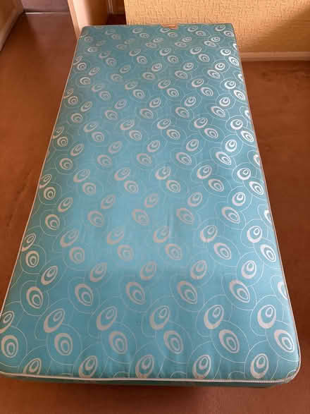 Photo of free 2 single beds (The Scotlands WV11) #1