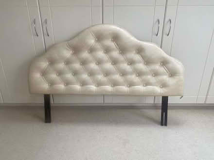 Photo of free headboard 4'6 (CT10) #1
