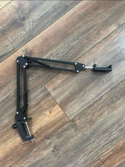 Photo of free Phone mount for desk (Mechanicsville) #1
