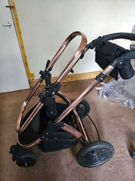 Photo of free Ickle bubba pram (Thornton Heath CR7) #2