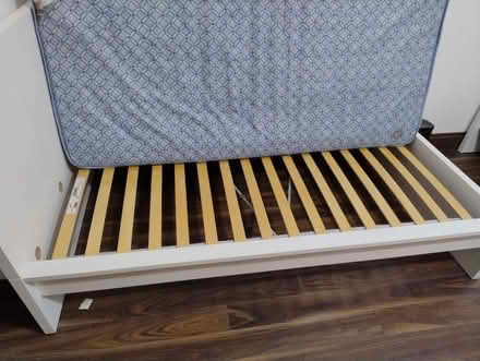 Photo of free Single bed with mattress (Forest Hill SE23) #1