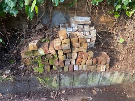 Photo of free second hand roof tiles and some bricks (Beddington CR0) #2