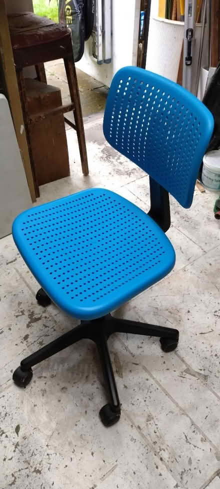 Photo of free Adjustable chair (Newington Green N5) #1