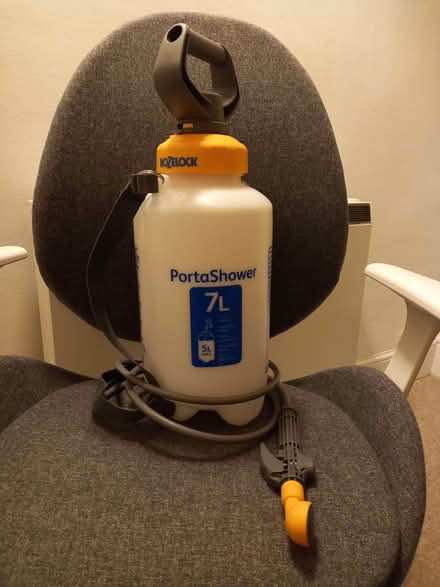 Photo of free HOZELOCK - Pressure Sprayer Portashower 7L (IP1) #1
