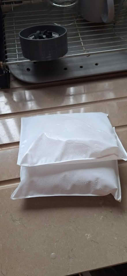 Photo of free 2 icepacks (TW8) #2