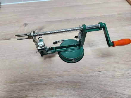 Photo of free Apple peeler (Dunstable LU6) #1