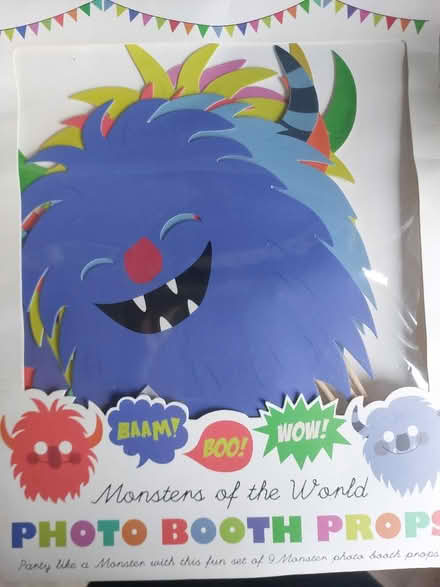 Photo of free Kids Birthday partyprops and straws (Wrose BD2) #1